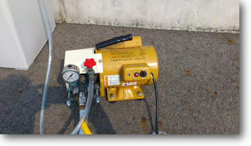 7.洗浄剤を吹き付け